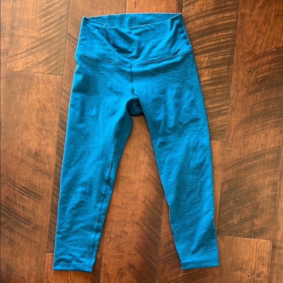 Fleo Heathered Crop Leggings - Picture 1 of 4